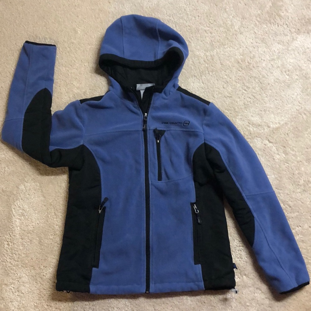 So warm, women’s zip up jacket!